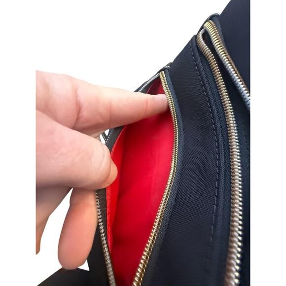 Dooney and Bourke North South Triple Zip Crossbody Black EUC - Picture 6 of 8